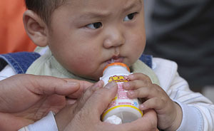 乳品专家：含乳饮料不是牛奶，儿童不宜常喝