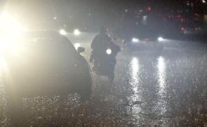 隴海鐵路因暴雨致泥石流漫道，部分線路中斷運行8小時