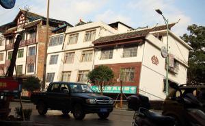 樓歪了！廣西資源3棟樓房突然傾斜，巨大擠壓力致公路翻裂