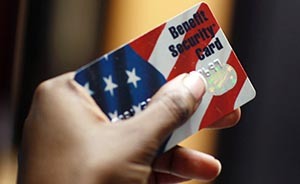 个人月入低于957.5美元即贫困，陈光标要请的美国穷人穷不穷？