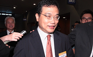 行政会议成员张志刚：公投哪能一人投10次50次