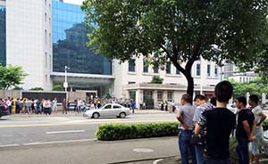 念斌案庭審結束：律師反復遭辱罵，法院稱秩序良好