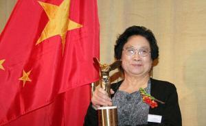 李克强致信祝贺屠呦呦获诺奖：体现中医药对人类作出巨大贡献