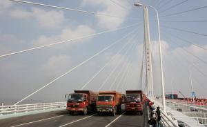 上海长江隧道预留轨交通道偏小，专家建议先开“导向公交”