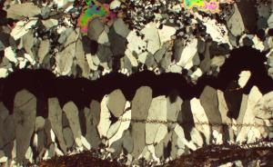 中國(guó)科學(xué)家首次在自然界發(fā)現(xiàn)金屬鈾：20年來(lái)曾跑遍當(dāng)?shù)氐V區(qū)