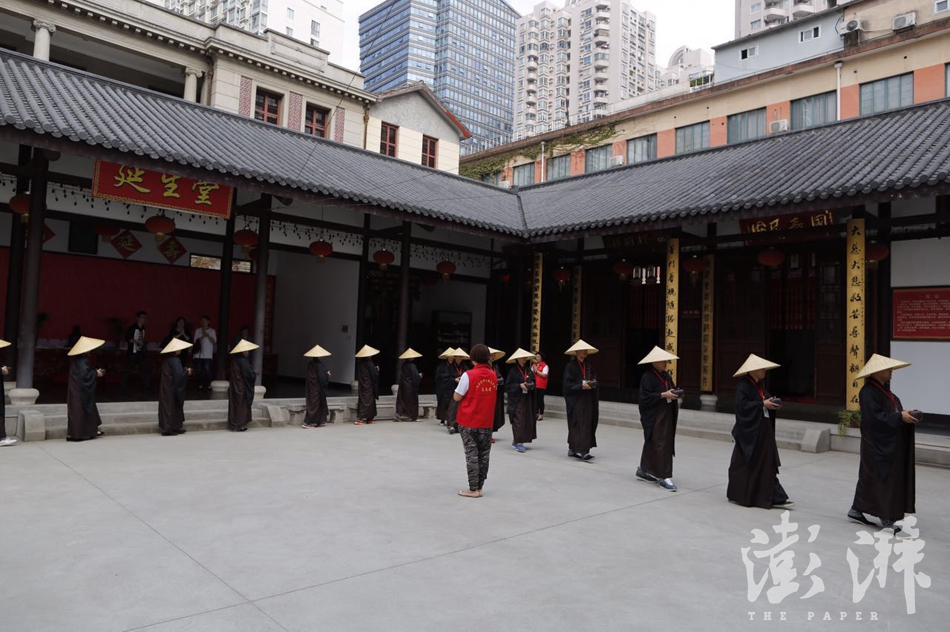 10-586386458147087247