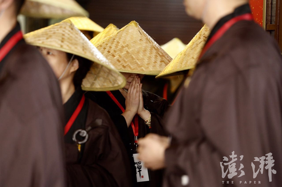 12-583490656996131968