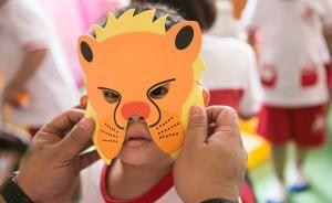 父母对孩子成长的影响力其实很小，重要的是小伙伴