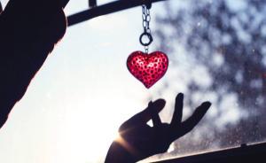 小三劝退师开班教太太们法律中医等技巧，发布两万名小三报告