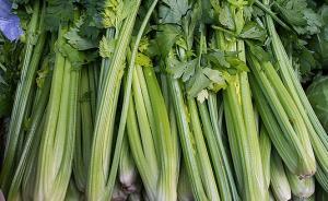 食藥監(jiān)總局通報(bào)2批次不合格蔬菜，京客隆燕郊店香芹農(nóng)藥超標(biāo)