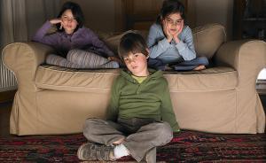 2015柯林斯詞典年度熱詞是“刷劇”