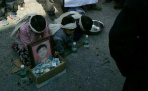 云南三姐弟下跪乞讨安葬车祸身亡父亲，警方：已拘留肇事者