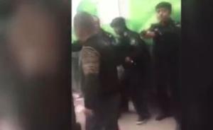 蘭州官方確認毆打城管襲警嫌犯共15人，視頻中女子故意倒地