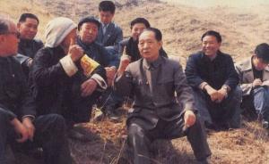 《胡耀邦文選》出版：收入1952至1986年10月間著作