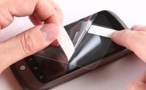 四川一高校數(shù)百新生被拉到工廠(chǎng)貼膜，企業(yè)按學(xué)生數(shù)給老師獎(jiǎng)金