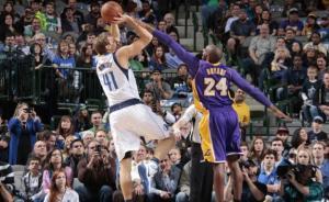 同样37岁的诺维茨基，告诉科比一个老将该如何生存