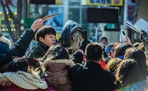 我們很容易同情一個(gè)人，卻不愿同情一條魚