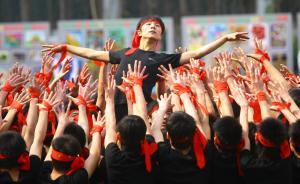 女權炮轟福建男生免費上師范：用拯救男孩之名破壞男女平等