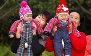 “中國(guó)孩子成績(jī)好是以心理健康為代價(jià)”