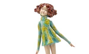 向京與趙薇合作藝術禮品，999個“致青春·我能飛”