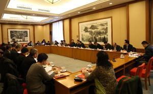 中紀(jì)委機(jī)關(guān)報(bào)：新聞道德建設(shè)永遠(yuǎn)在路上，要把紀(jì)律挺在前面