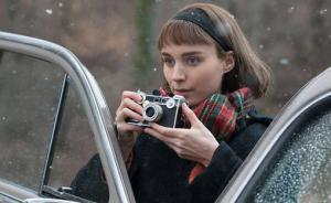 《卡羅爾》：舊事如能拍得扣人心弦，也已值回期待