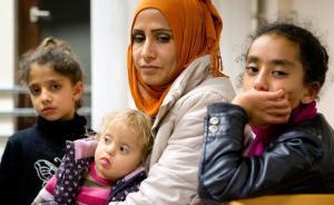 難民逃亡路上女性常遭性侵，施暴者包括蛇頭和歐洲警察