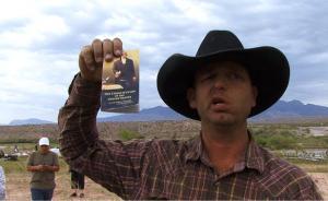 美俄勒岡州被判有罪農(nóng)場(chǎng)主自首，F(xiàn)BI尋求和平解決民兵暴動(dòng)