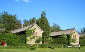 燕京学堂风波 | 校方说的怎么和我们见到的不一样？