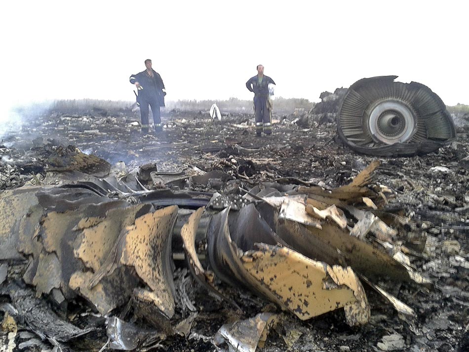 03-2014-07-17T165126Z_1190463686_GM1EA7I029801_RTRMADP_3_UKRAINE-CRISIS-AIRPLANE
