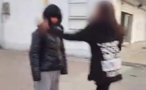 山東初一女生遭離校女生1分多鐘扇25記耳光，校方警方介入