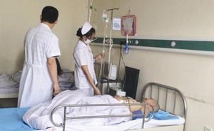 黑龙江敬老院4老人睾丸被割：智障嫌犯酒后寻刺激发泄不满