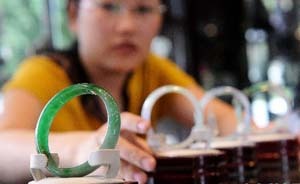 探访“中华珠宝第一街”：中央反腐致珠宝“虚热”降温