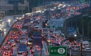 上海將加大對外牌車的限行力度，正在研究政策比選方案