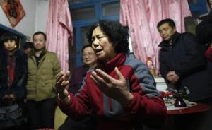 人民日?qǐng)?bào)探訪“民風(fēng)敗壞的東北村莊”：“返鄉(xiāng)記”作者未返鄉(xiāng)