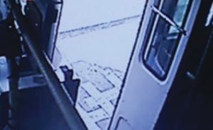 陕西一辆大巴赴上海途中甩客：19名乘客被“扔”在无锡