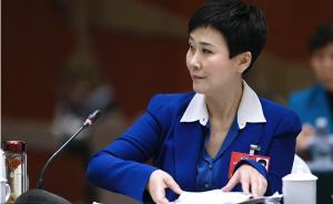 李小琳“議政路”的變與不變：認(rèn)真準(zhǔn)備提案、拎環(huán)保袋參會(huì)