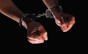 湖南侦破命案：嫌疑人绑架胁迫宾馆老板参与杀人后勒索50万