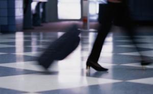 中國(guó)旅行社排查在布魯塞爾游客安全，有航空公司稱可免費(fèi)改簽