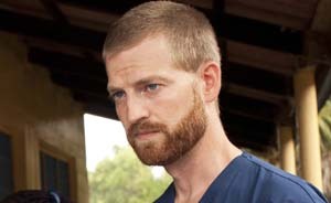 美派包机接埃博拉患者回国，民众担心政府无能力控制局面