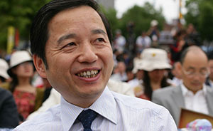 陳德榮的鐵與血：鐵腕推進(jìn)溫州轉(zhuǎn)型，無償獻(xiàn)血超4000毫升