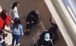 陜西綏德通報(bào)多人穿旱冰鞋圍毆一女生:均系在校中小學(xué)生