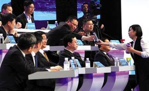 村民飲水難十年沒解決，溫州副縣長電視問政直播現(xiàn)場獲贈(zèng)沙漏