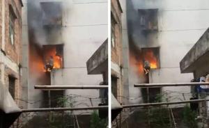 “残忍42秒”拷问自媒体底线：伸手救人总比伸手拍照要暖心