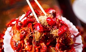 武漢7人疑吃小龍蝦得怪病，或致急性腎衰竭