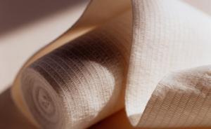 上海女子產(chǎn)后下體疼痛一個月后取出一紗布，索賠15萬元