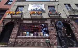 石墻酒吧：美國(guó)同志平權(quán)運(yùn)動(dòng)的原點(diǎn)，即將成為美國(guó)國(guó)家遺址