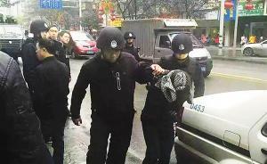 民警拔槍示警時(shí)乘機(jī)奪搶，四川達(dá)州暴力搶槍犯罪嫌疑人被批捕