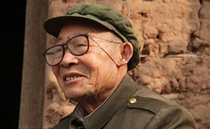 搞不懂？重庆夫妇照顾非亲老人27年，却将生母送别处寄养