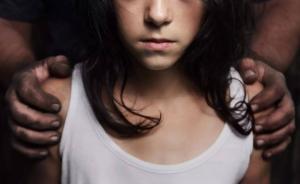 北京二中院：性侵未成年人案去年增50%，超七成系熟人作案